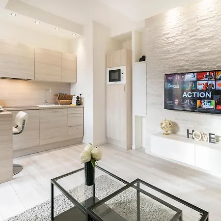 Appartement Portes De Monaco, 2 Pieces Renove - Aa Beausoleil